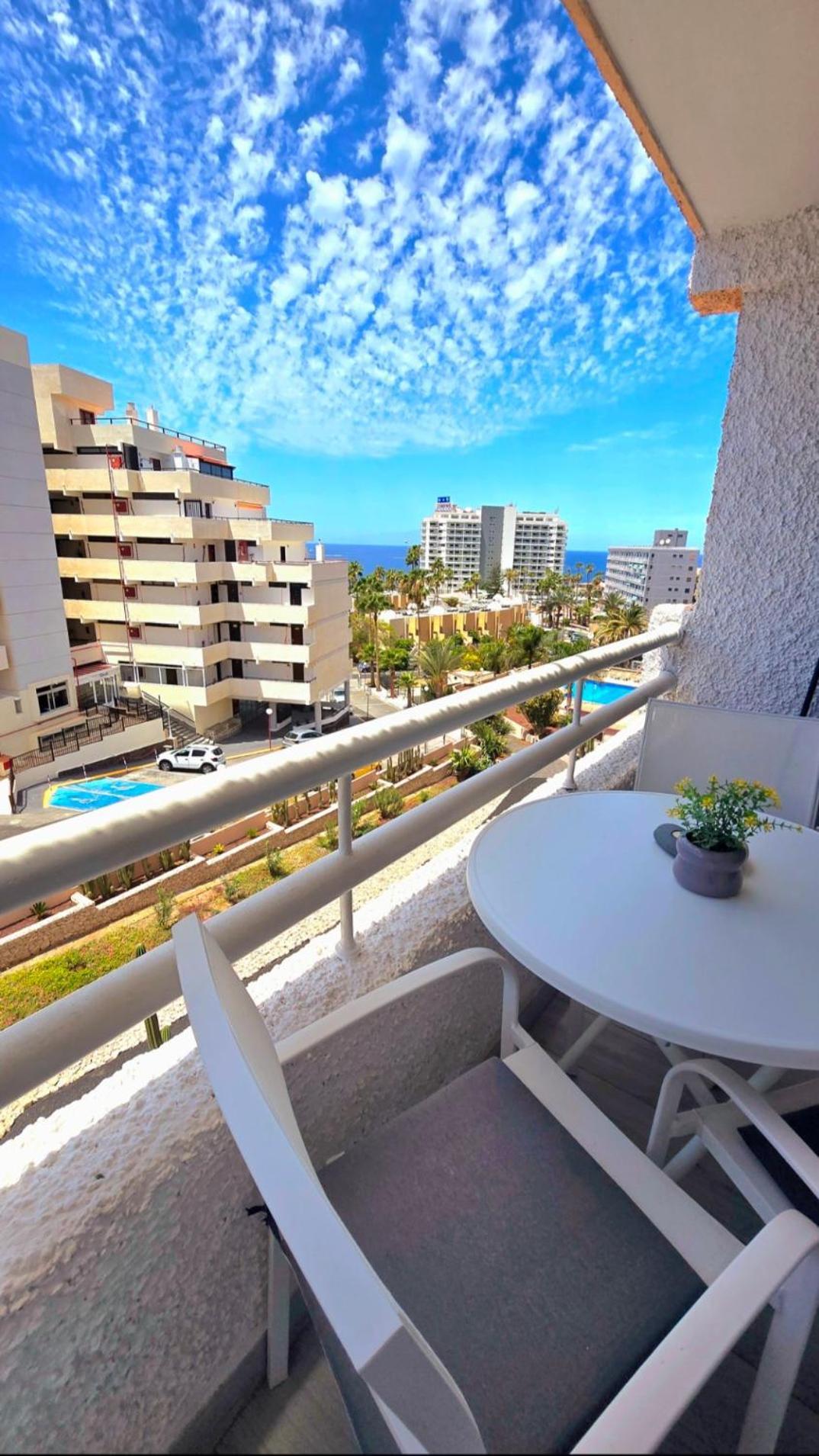 524 Ocean Dreams Americas * Playa de las Americas (Tenerife)